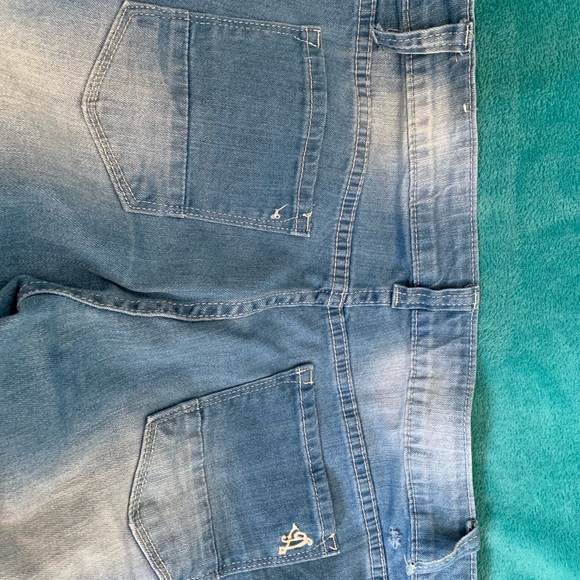 VIP JEANS - Picture 3 of 5